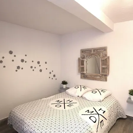 Gregbnb - T2 Ancien Et Moderne - Parking Inclus - 15Min Gare Toulon Exterior foto