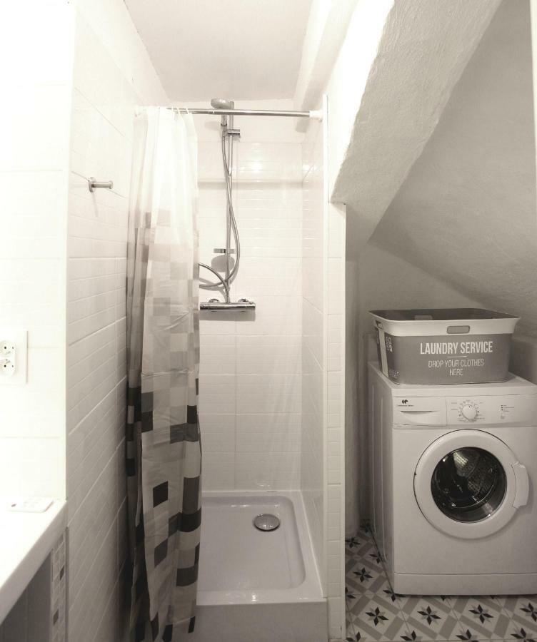 Gregbnb - T2 Ancien Et Moderne - Parking Inclus - 15min Gare Apartment *