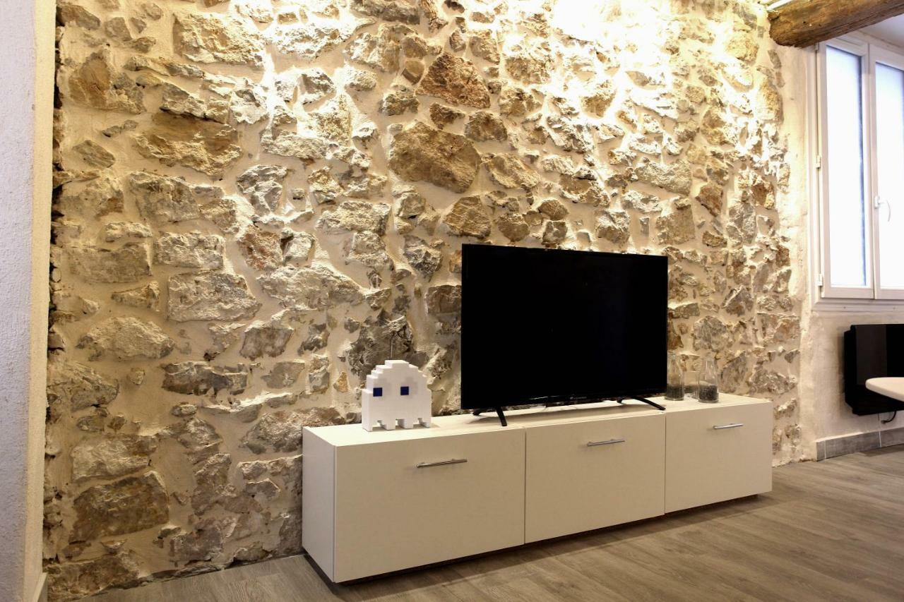 Gregbnb - T2 Ancien Et Moderne - Parking Inclus - 15min Gare Apartment *