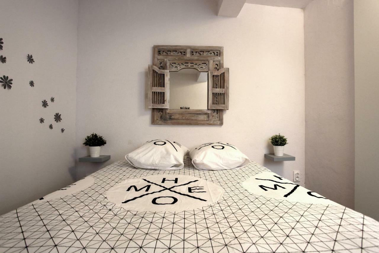 Gregbnb - T2 Ancien Et Moderne - Parking Inclus - 15min Gare * Toulon