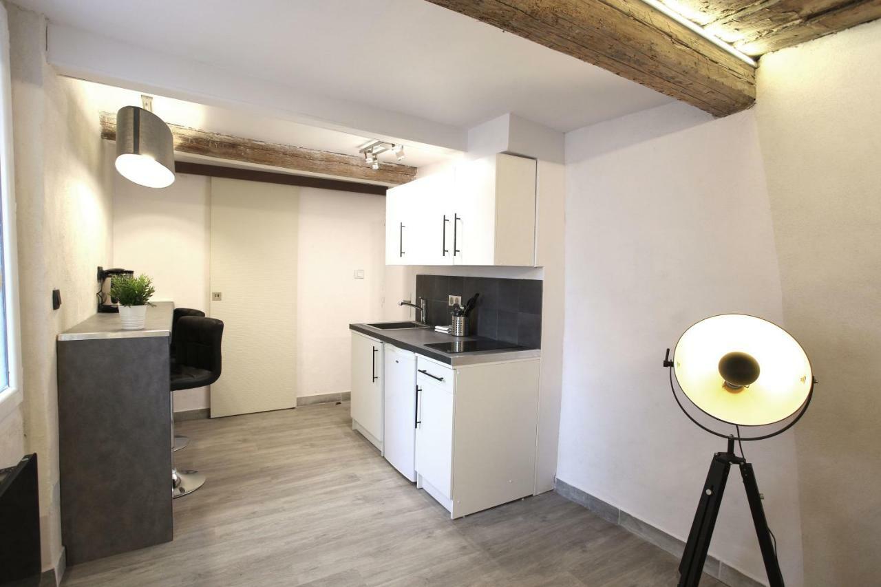 Apartment Gregbnb - T2 Ancien Et Moderne - Parking Inclus - 15min Gare *