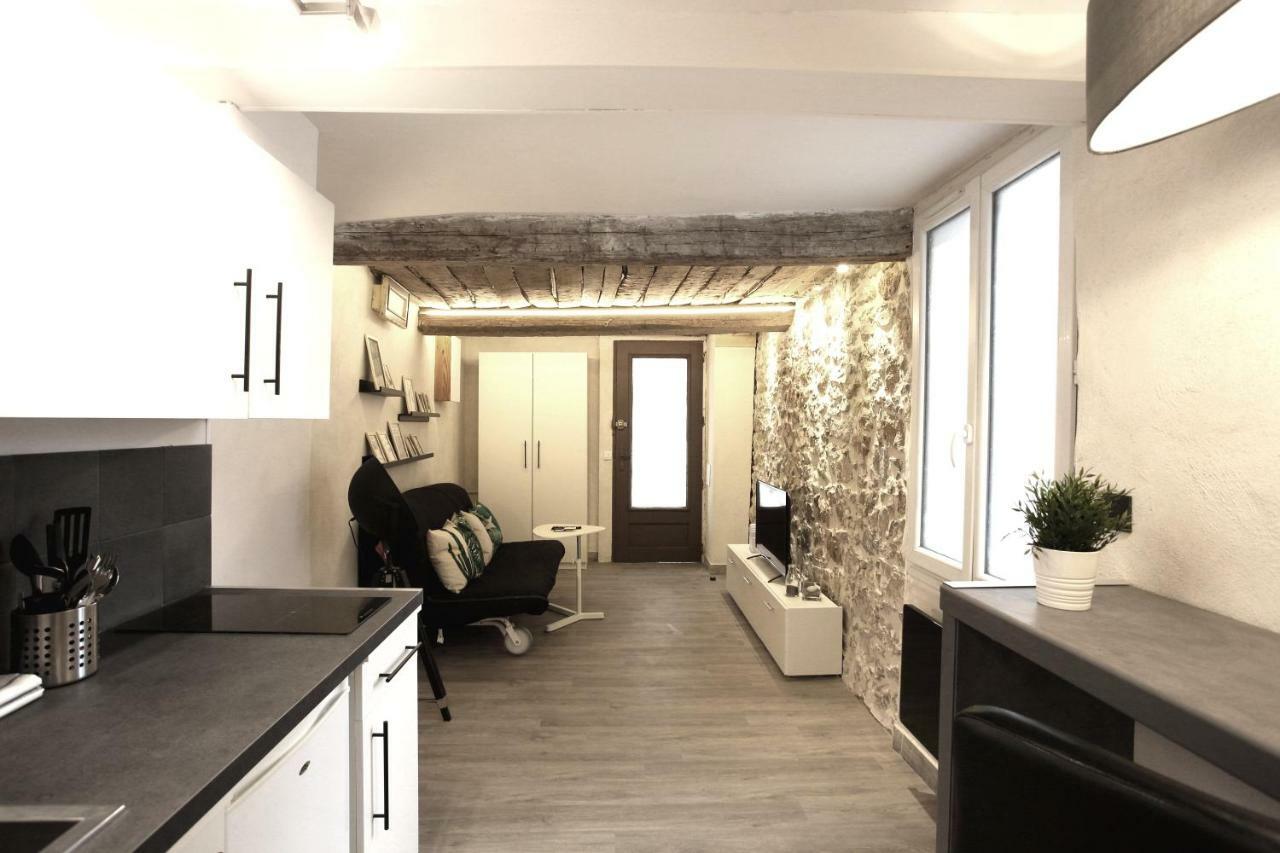 Gregbnb - T2 Ancien Et Moderne - Parking Inclus - 15min Gare Apartment